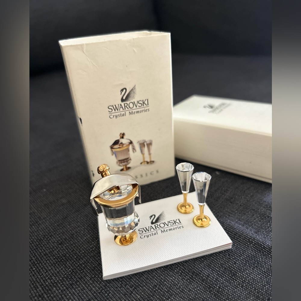Swarovski 1995 Wine Cooler & Flutes 191586
